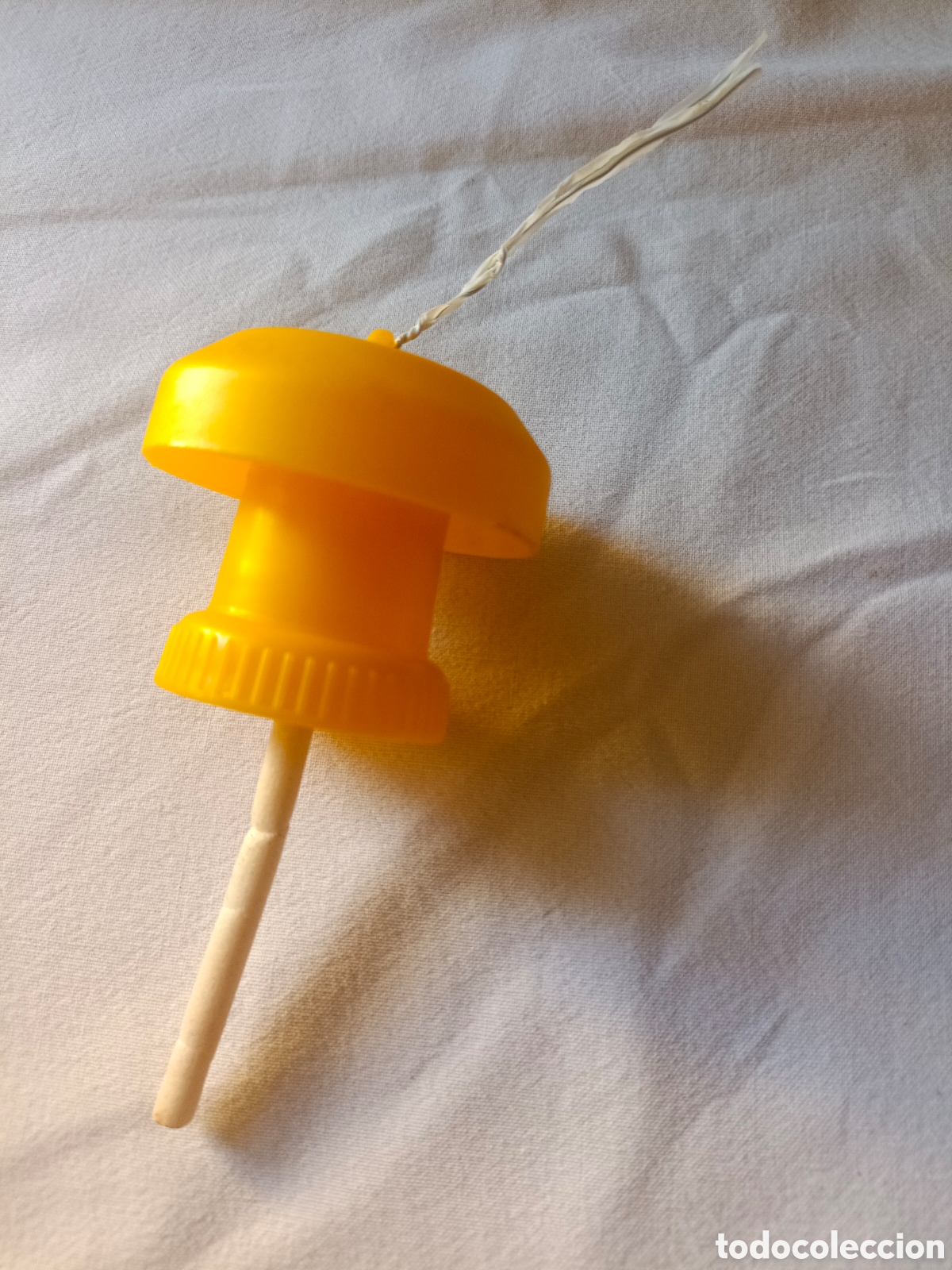 Segunda mano: Atrapamoscas amarillo - Foto 1