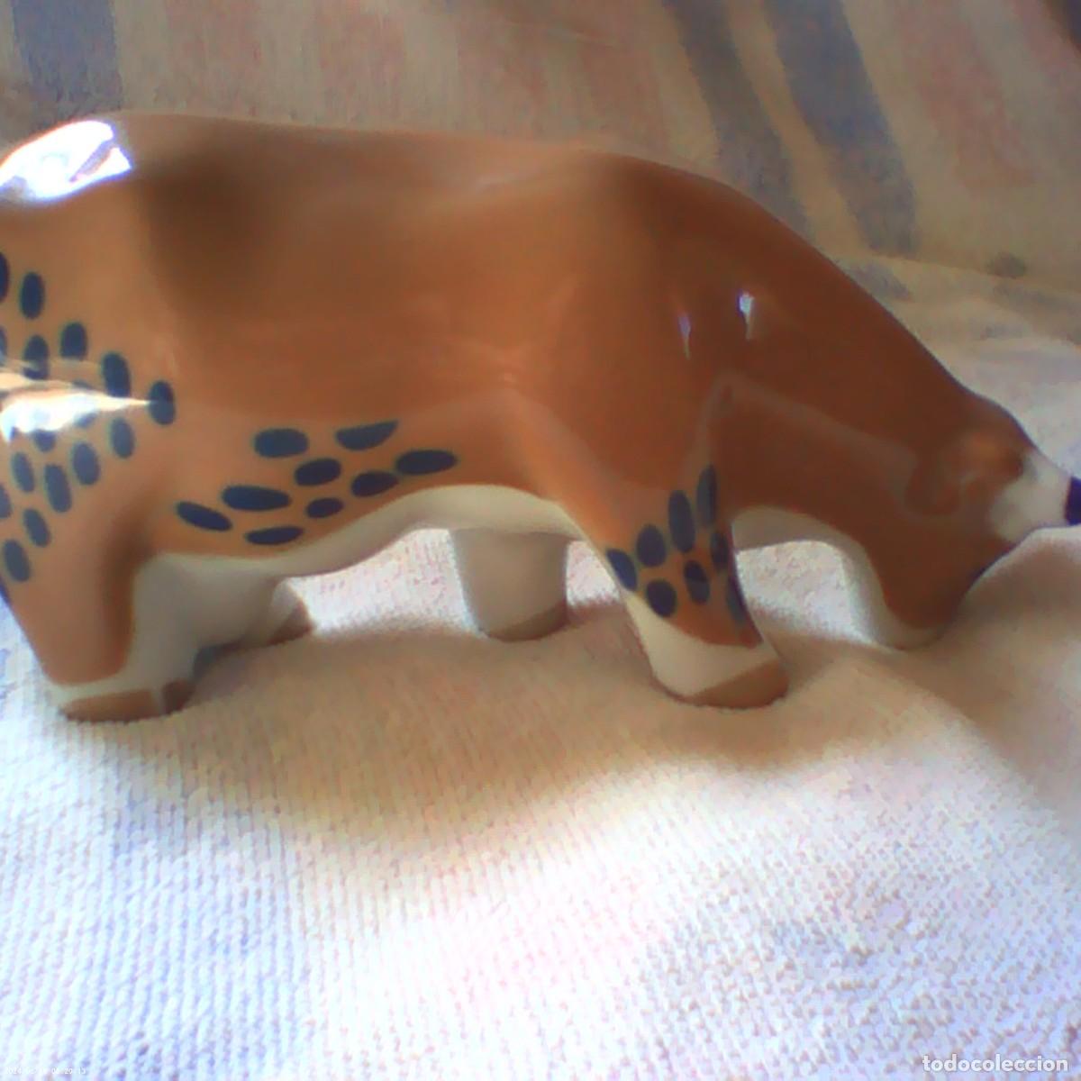 Seconda Mano: vaca o toro sargadelos, 21 cm longitud, 11 cm altura y 389 gr de peso (buen estado)