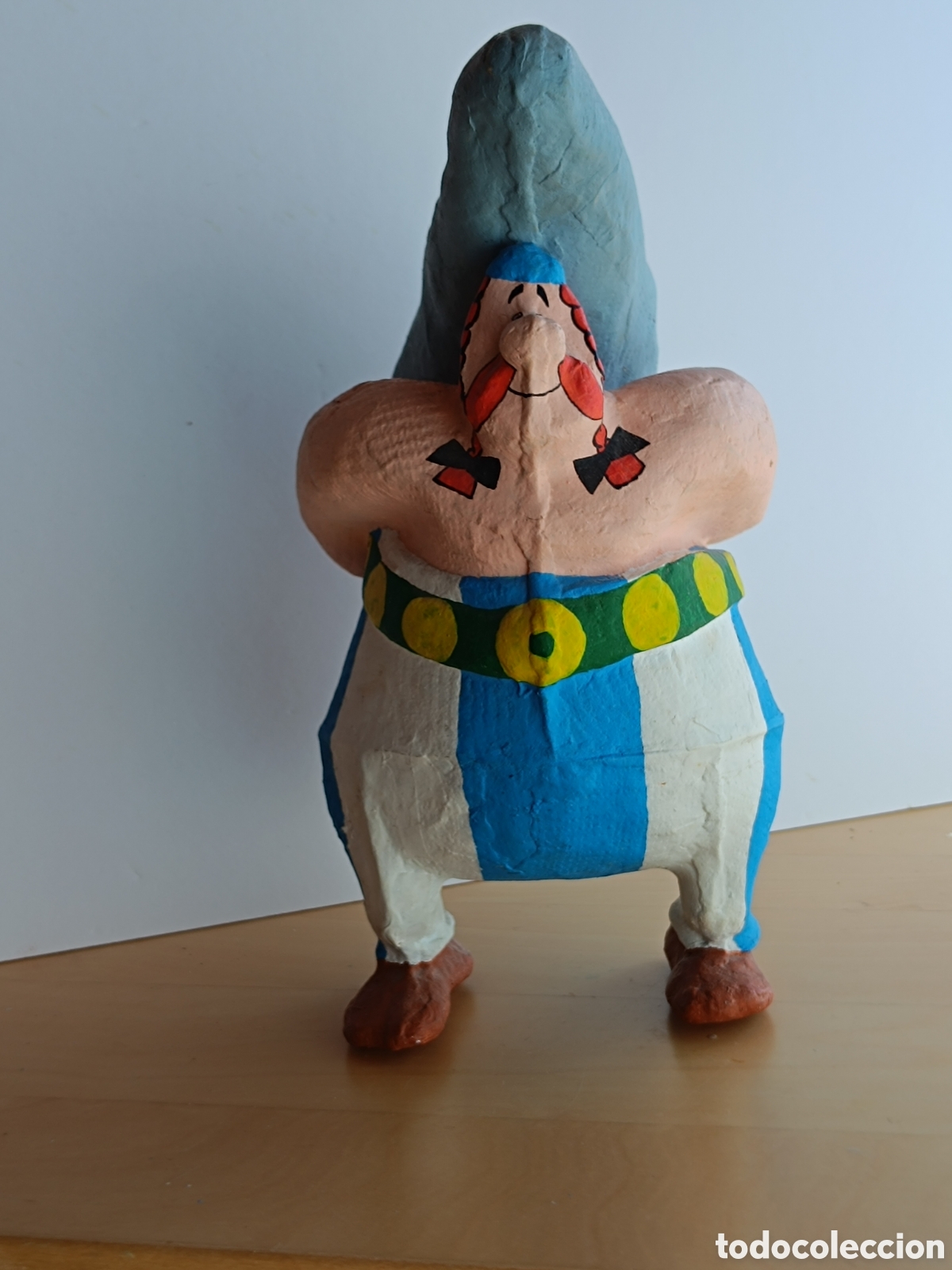Segunda mano: Figura de Ob&eacute;lix en cart&oacute;n fallero. - Foto 2