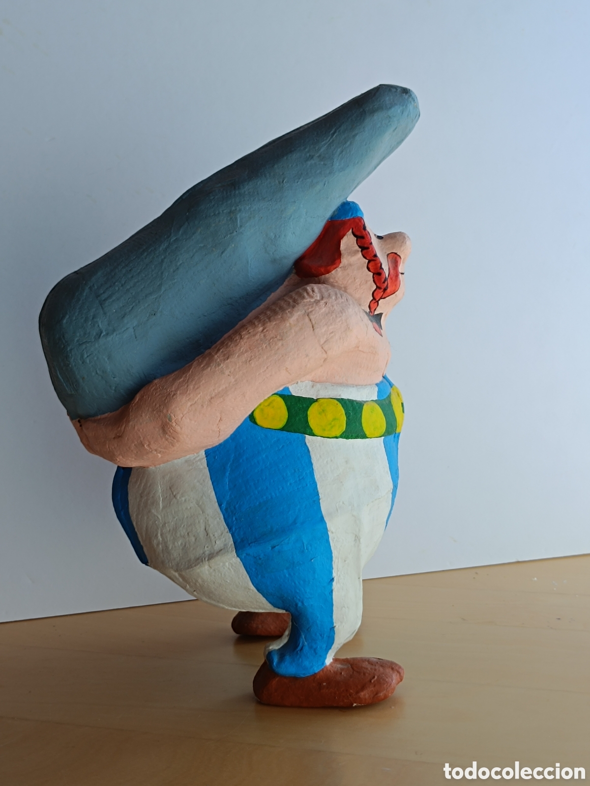 Segunda mano: Figura de Ob&eacute;lix en cart&oacute;n fallero. - Foto 4