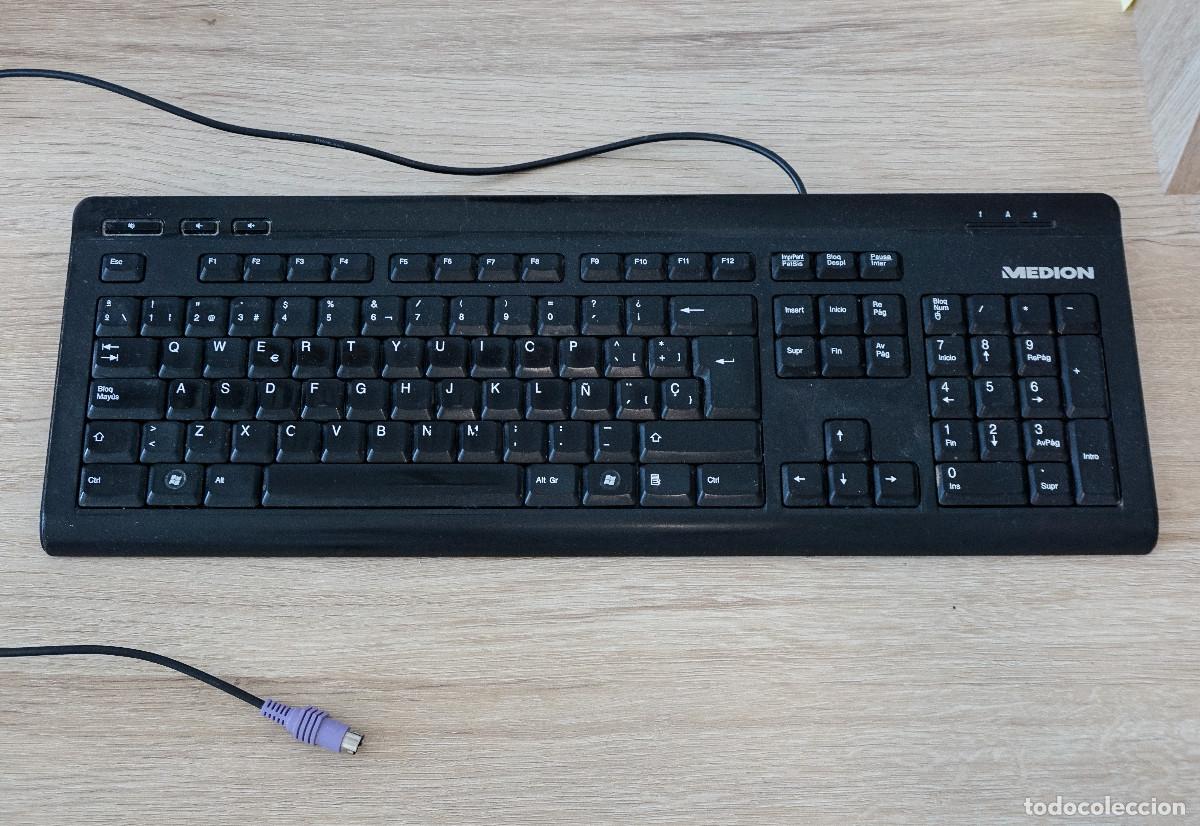 Segunda mano: Teclado Medion PS/2 Negro - Foto 1