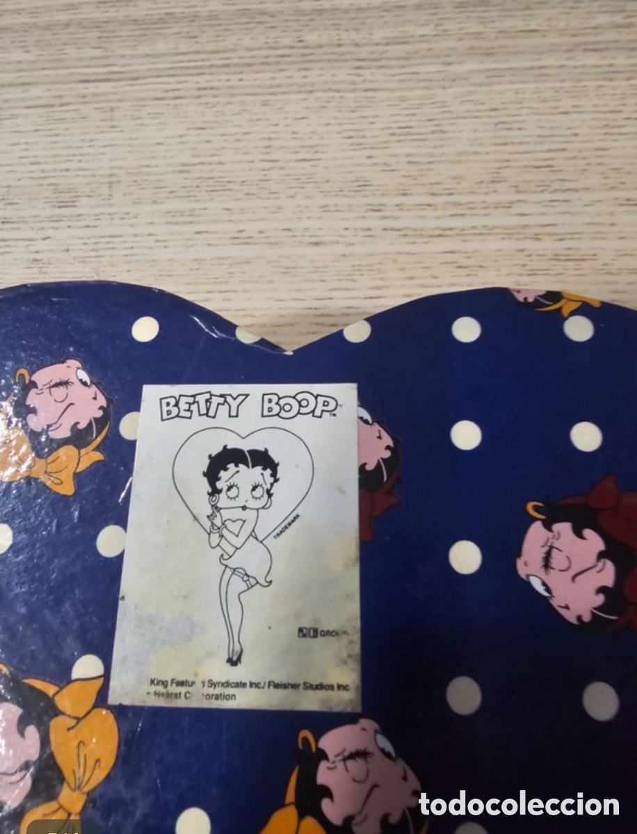 Segunda mano: Caja en forma de coraz&oacute;n de Betty Boop - Foto 5