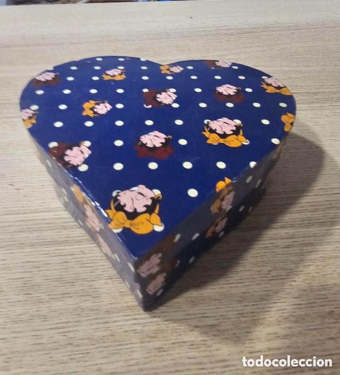 Segunda mano: Caja en forma de coraz&oacute;n de Betty Boop - Foto 1