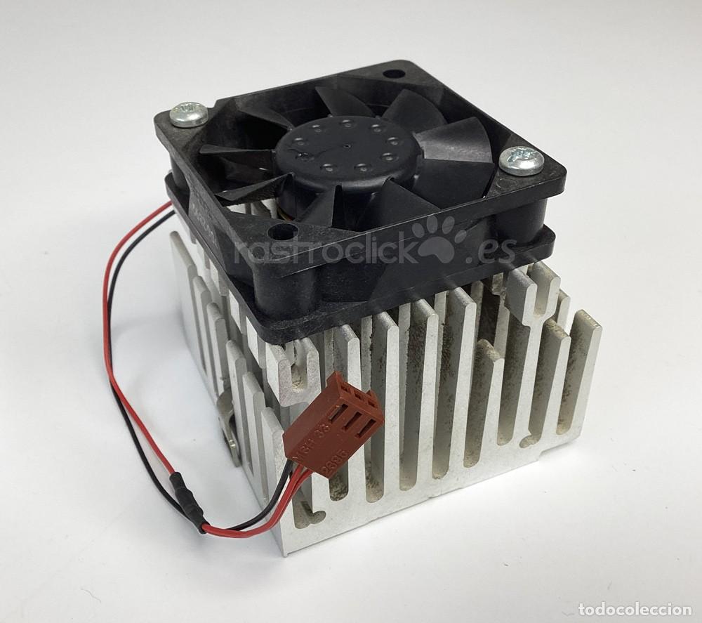Segunda mano: Ventilador FOXCONN para CPU Socket 370 - Foto 1
