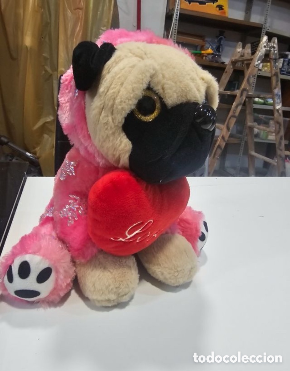 Segunda mano: Peluche de bulldog, coraz&oacute;n rojo - Foto 3