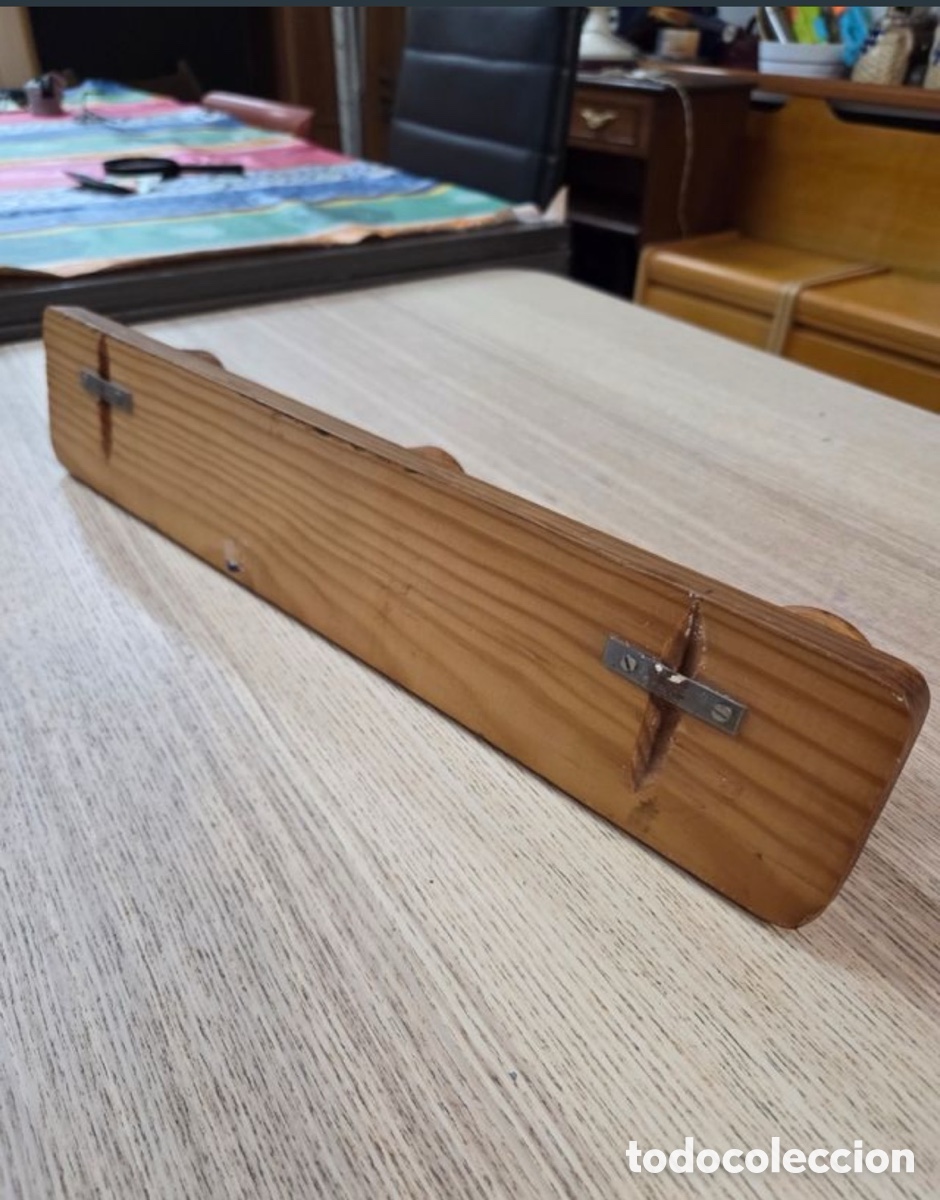 Segunda mano: Perchero de madera tres ganchos - Foto 5