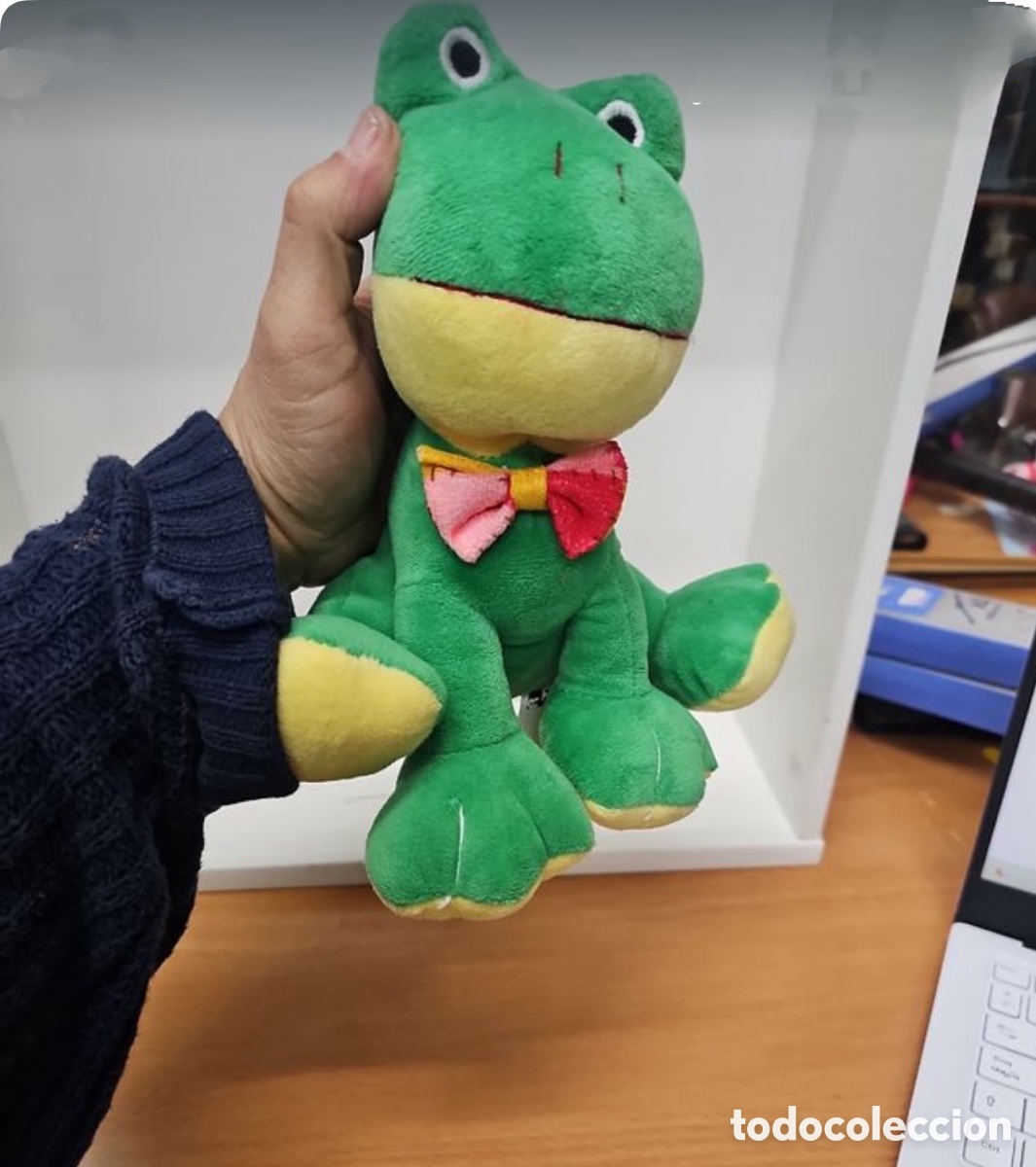 Segunda mano: Peluche de rana usado - Foto 4