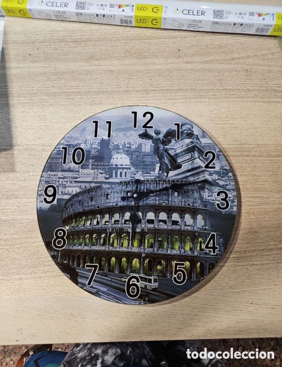 Segunda mano: Reloj de pared del Coliseo de Roma - Foto 1