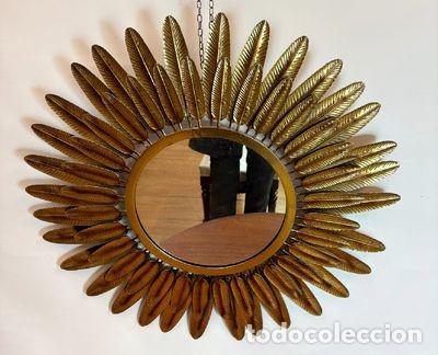 Segunda mano: Espejo Sol con Marco Dorado - Foto 3