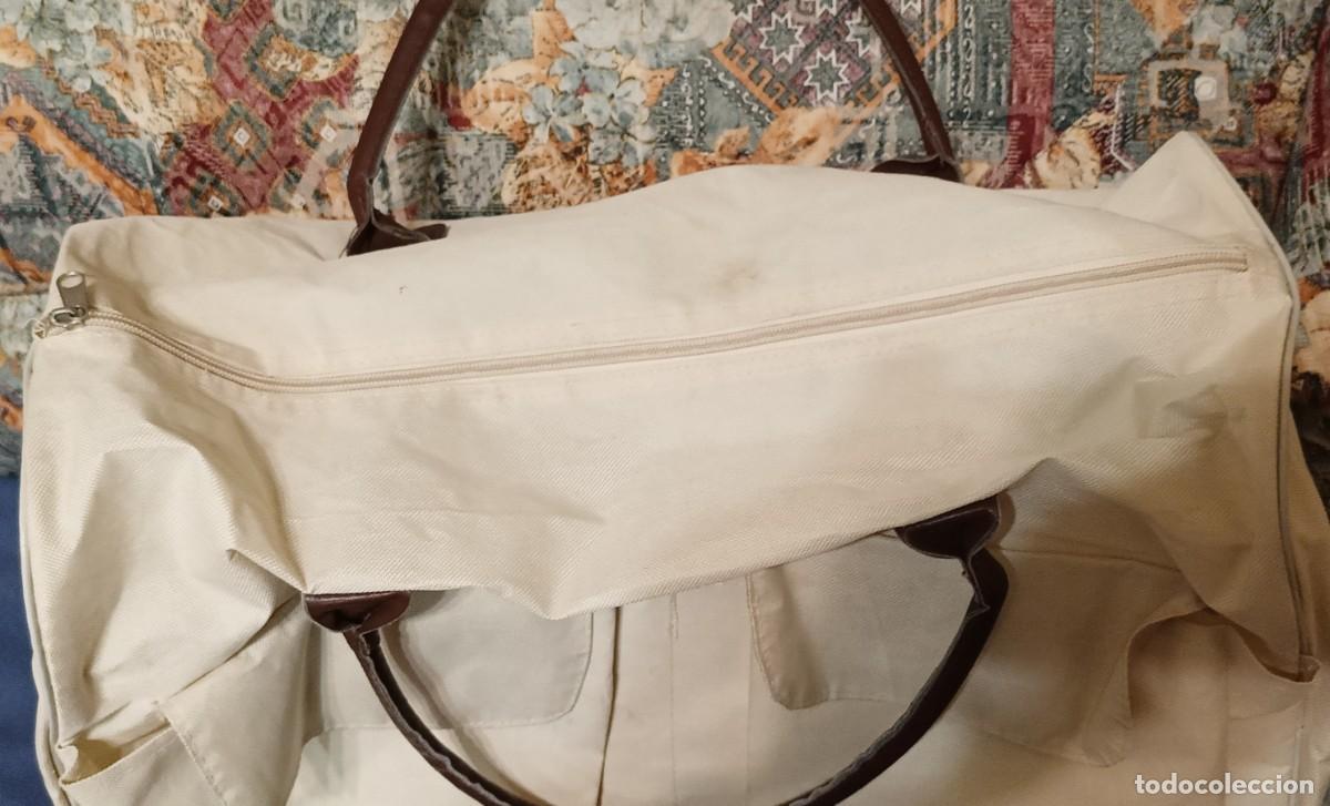 Segunda mano: Bolsa tipo deporte de tela - Foto 3