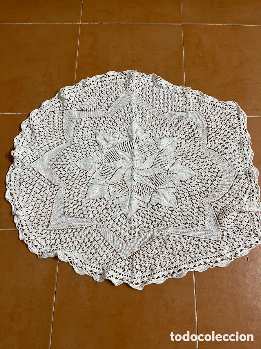 Segunda mano: Tapete blanco de ganchillo - Foto 1