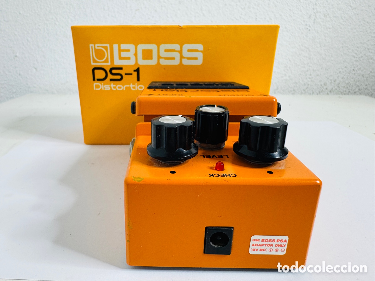 Segunda mano: Boss DS-1 Distortion Guitar Effects Pedal - Foto 9