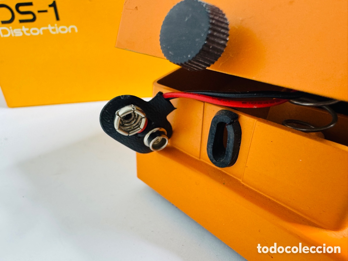Segunda mano: Boss DS-1 Distortion Guitar Effects Pedal - Foto 11