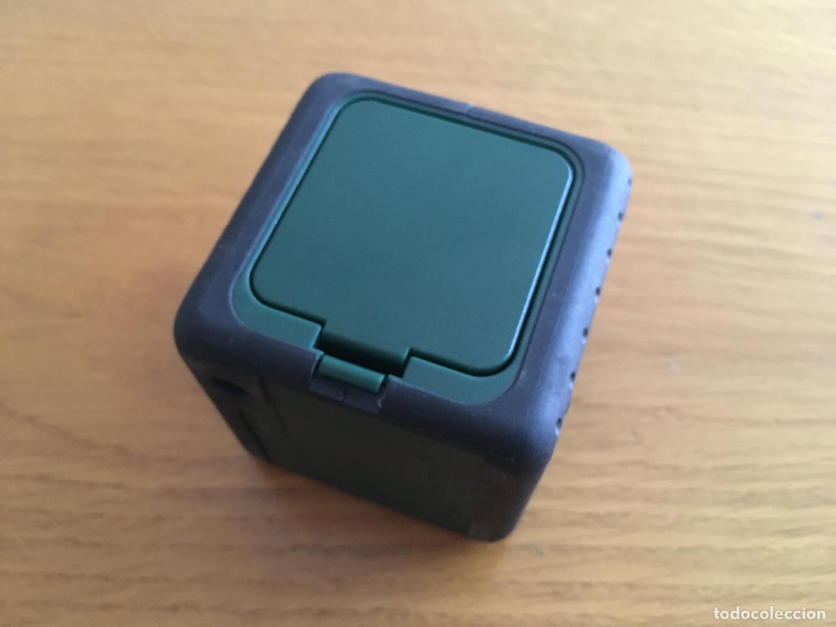 Segunda mano: L&aacute;ser de nivelaci&oacute;n Bosch modelo Quigo. - Foto 4