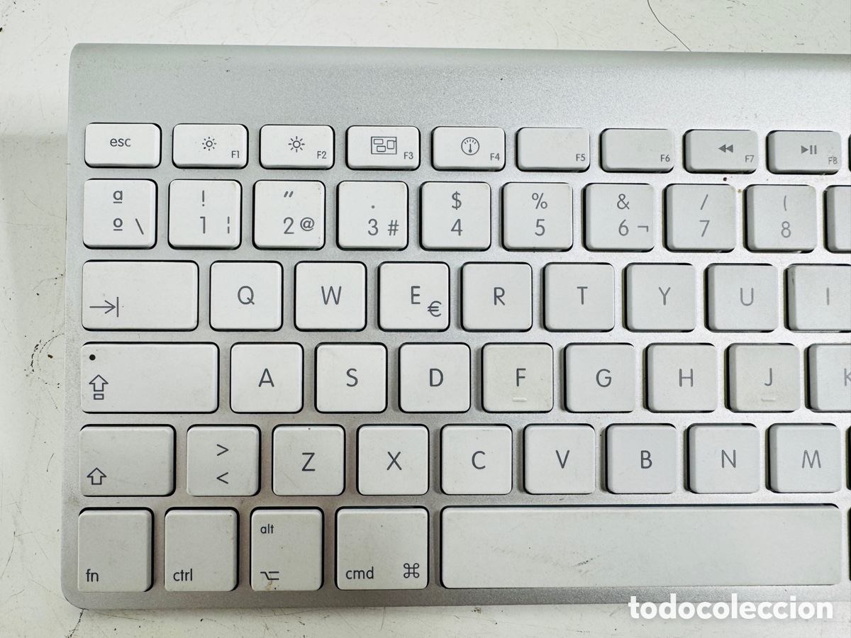Segunda mano: Apple A1314 Magic Keyboard - Foto 3