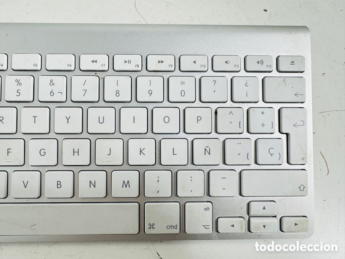 Segunda mano: Apple A1314 Magic Keyboard - Foto 4
