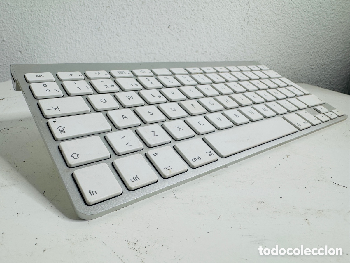 Segunda mano: Apple A1314 Magic Keyboard - Foto 6