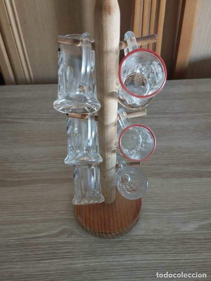 Segunda mano: Juego de chupitos con soporte de madera - Foto 2