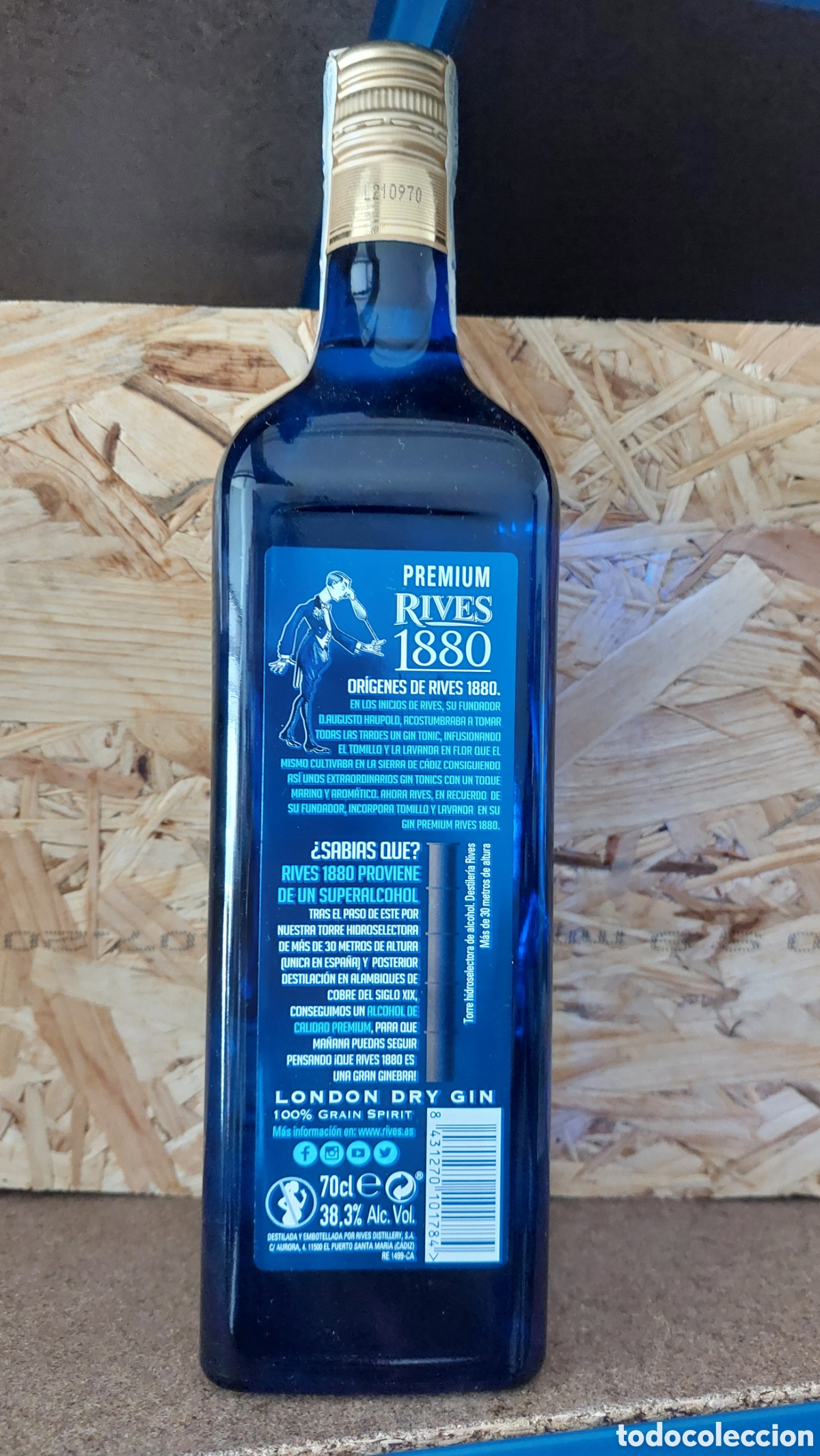 Segunda mano: Ginebra Premium Rives 1880 - Foto 2