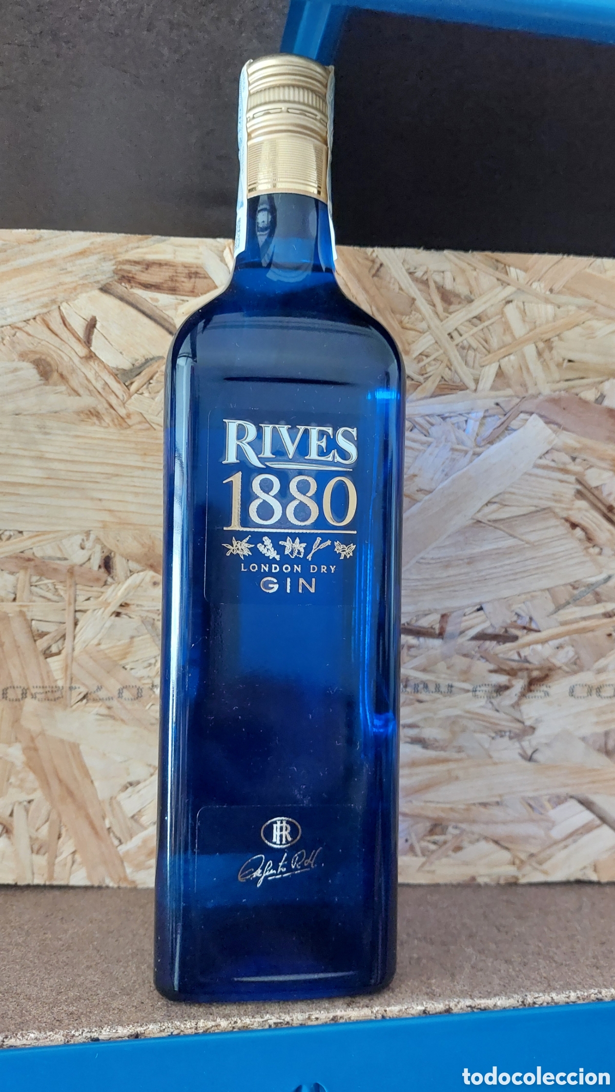 Segunda mano: Ginebra Premium Rives 1880 - Foto 1