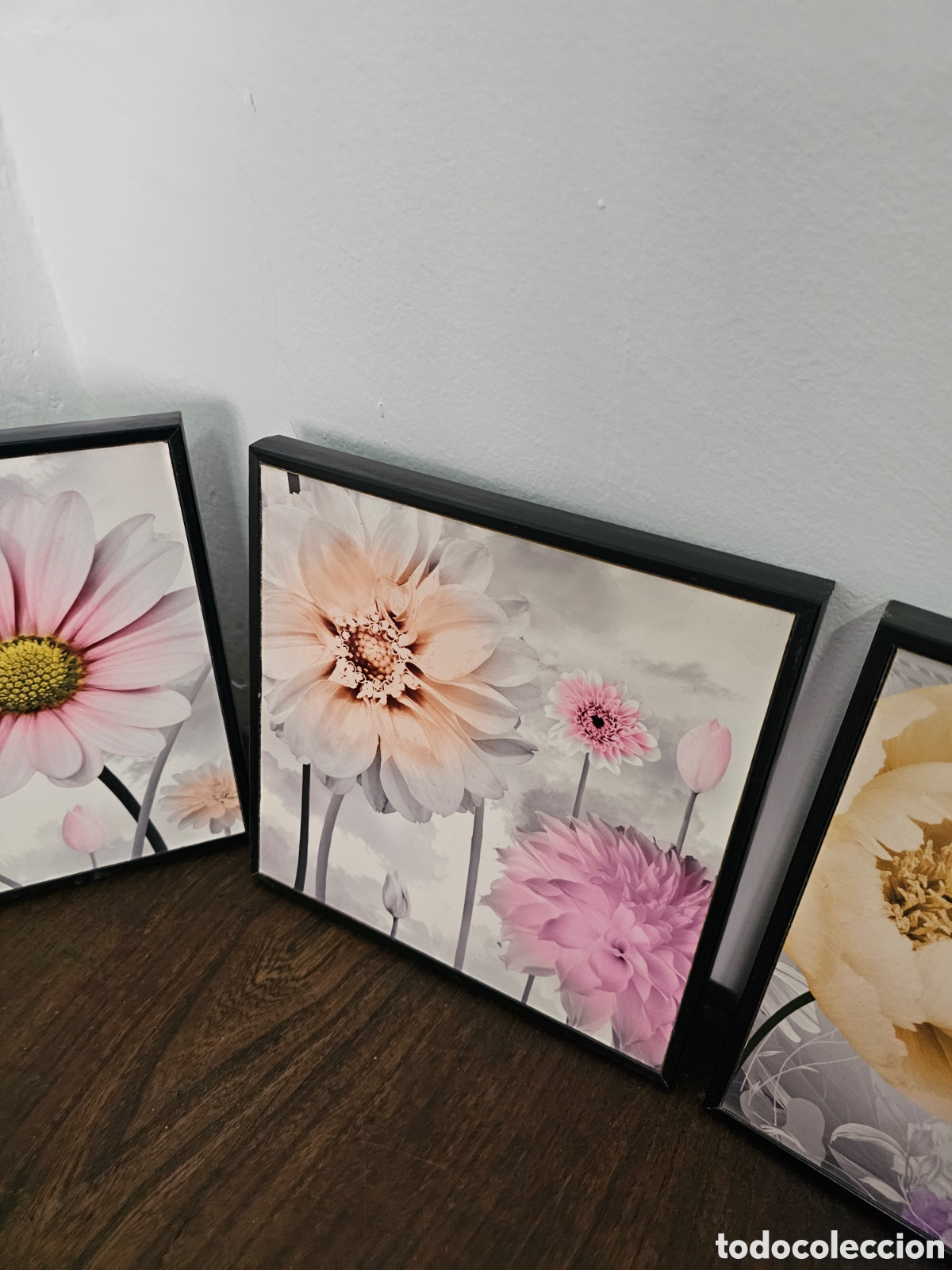 Segunda mano: 5 cuadros de flores Impresas. Colores - Foto 5