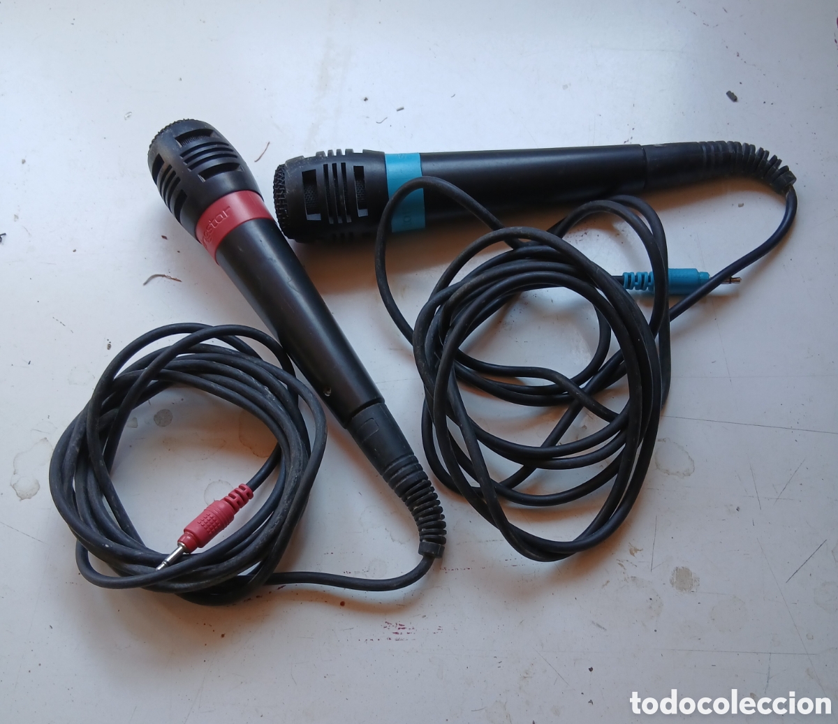 Segunda mano: 2 micr&ograve;fons Marca Singstar - Foto 2