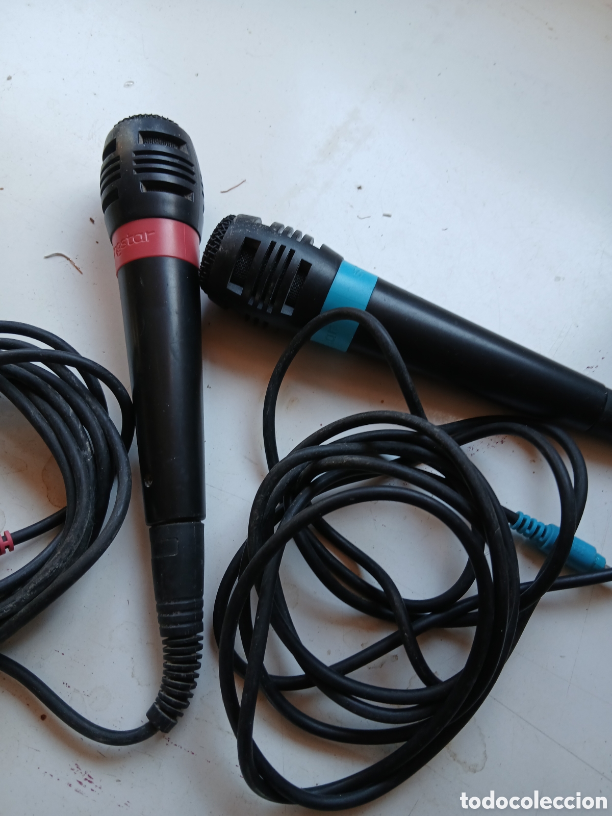 Segunda mano: 2 micr&ograve;fons Marca Singstar - Foto 3