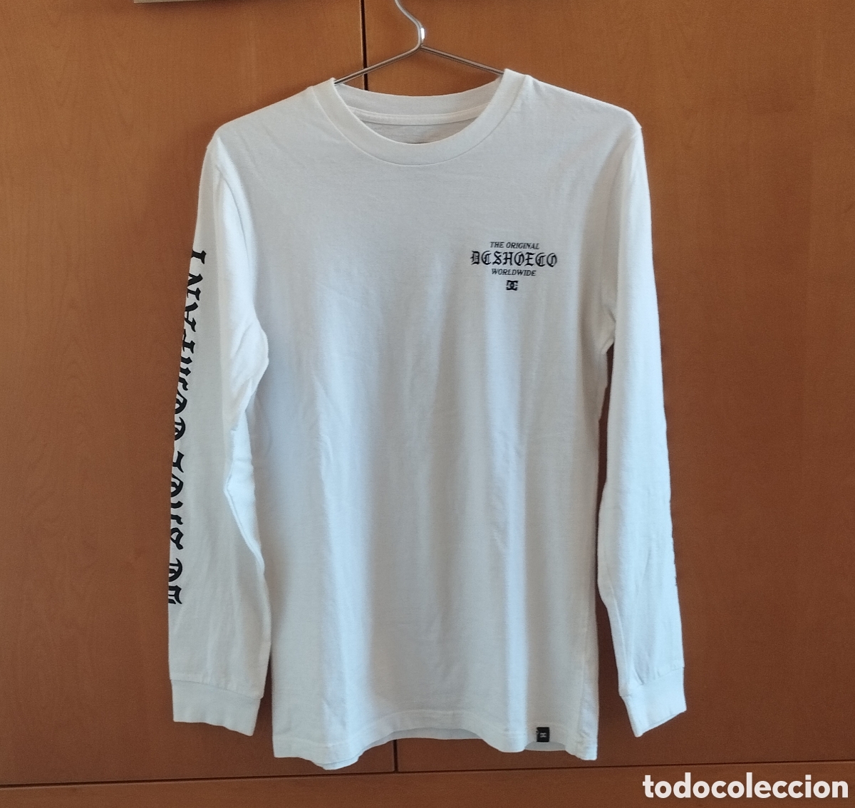 Segunda mano: Camiseta blanca de la marca DS Shoes - Foto 1