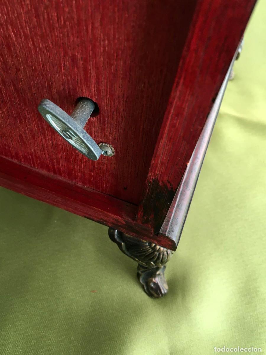 Segunda mano: Joyero-mueble de madera con caja de m&uacute;sica - Foto 7