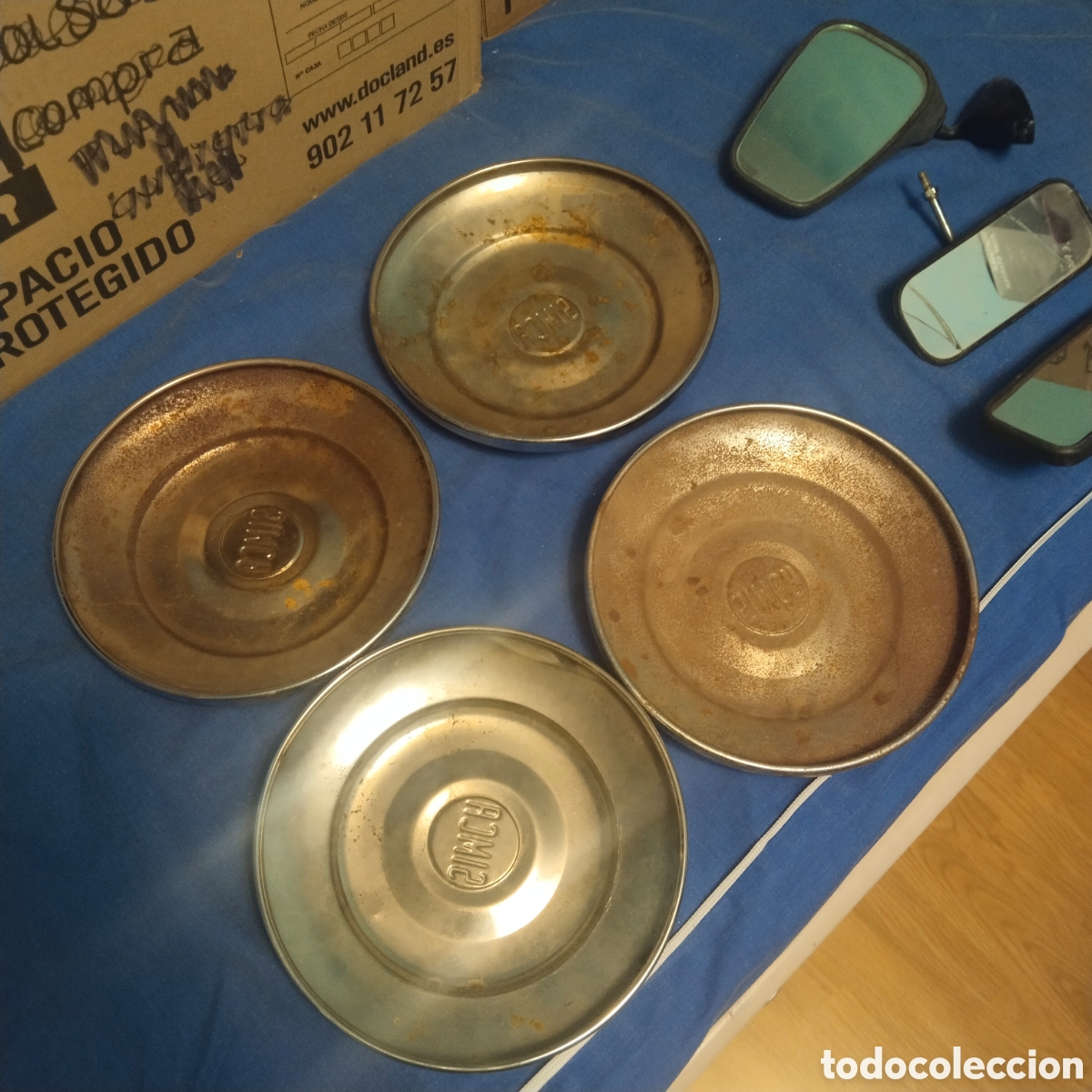 Segunda mano: Tapacubos Simca y varios espejos - Foto 2