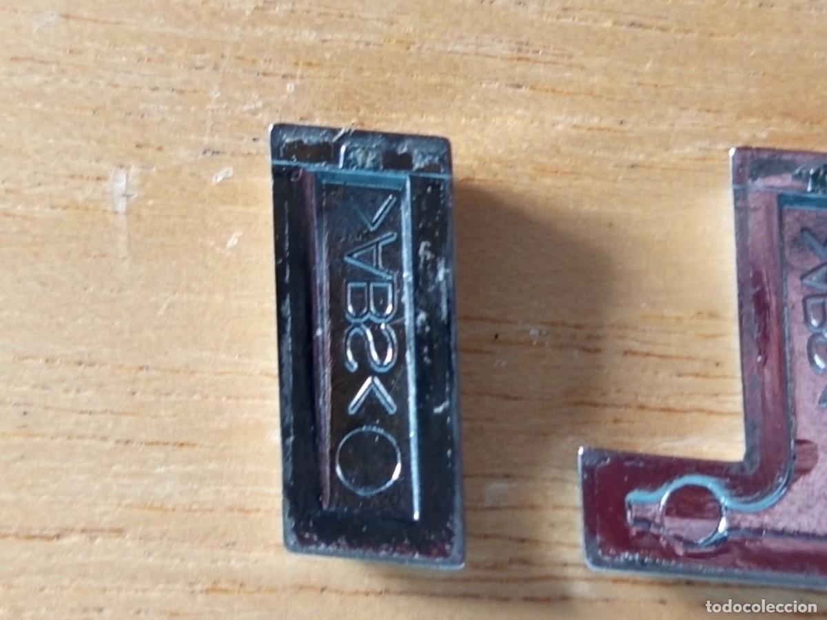 Segunda mano: insignia STI para coche - Foto 4