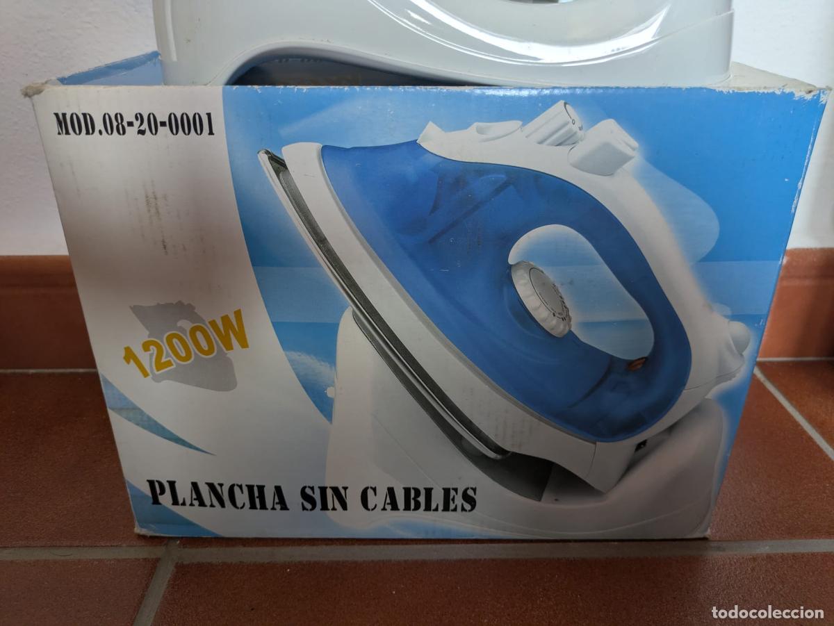 Segunda Mano: Plancha de vapor sin cables. Modelo 08-20-0001. 1200W. Suela anti-adherente. Vapor Regulable.