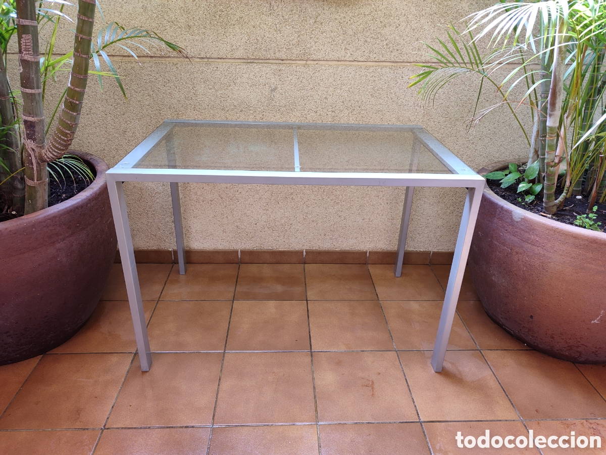 Segunda Mano: Mesa de aluminio de jard&iacute;n
