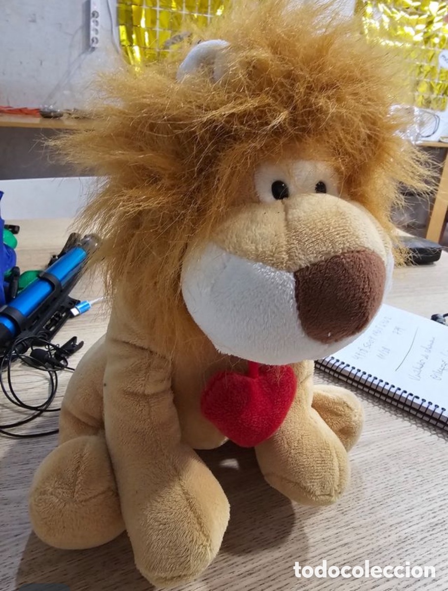Segunda mano: Le&oacute;n de peluche usado - Foto 2