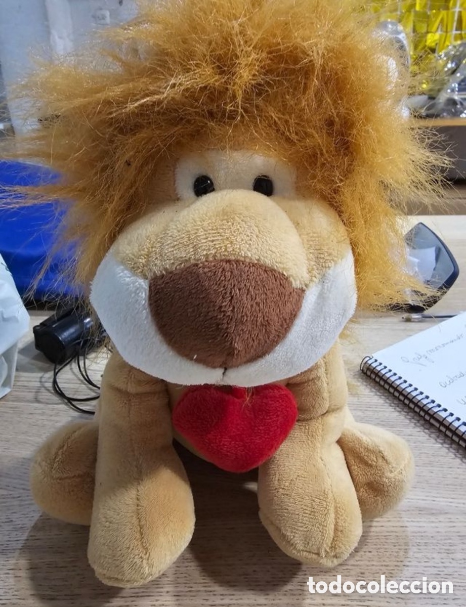 Segunda mano: Le&oacute;n de peluche usado - Foto 3
