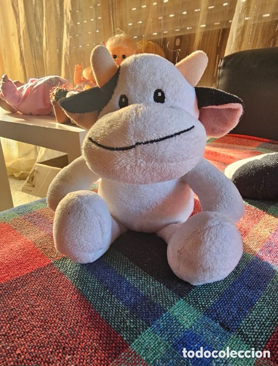 Segunda mano: Peluche vaquita muy simp&aacute;tica - Foto 3