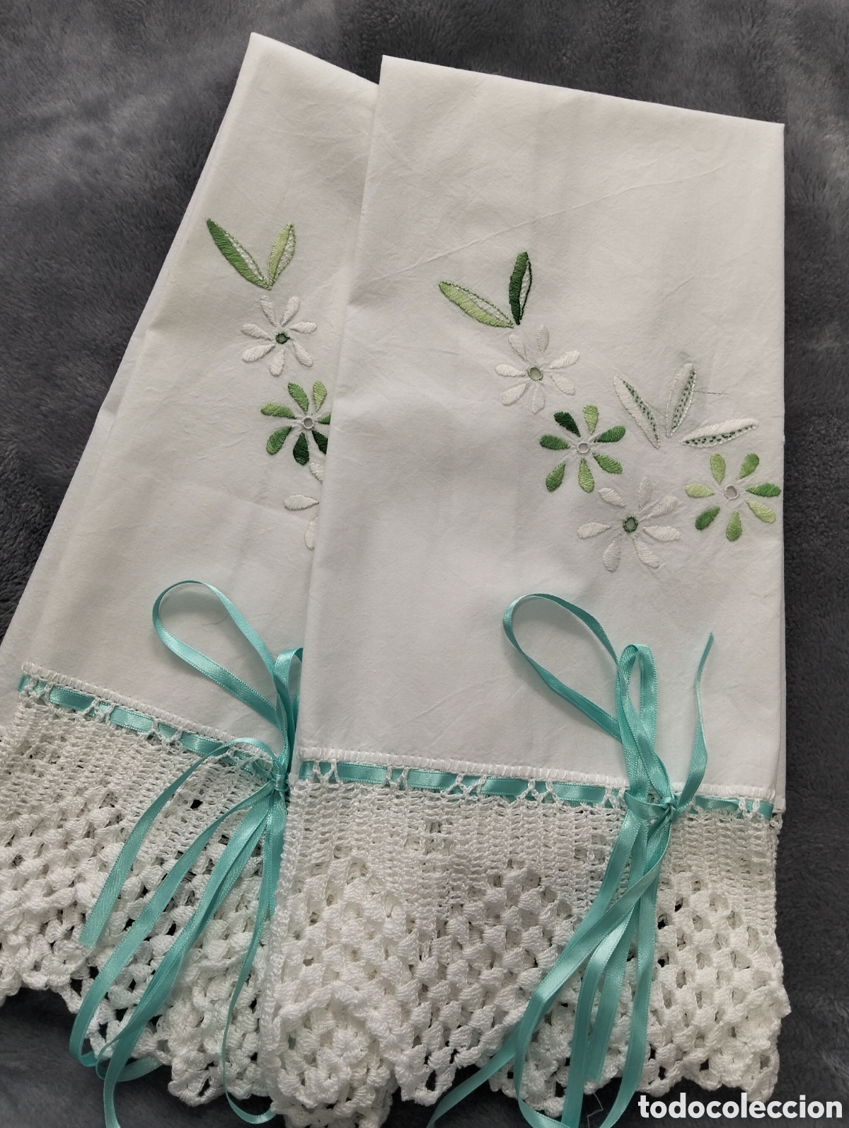 Segunda Mano: Toalla bordadas Hilo