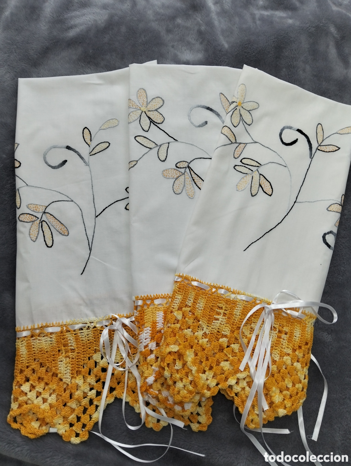 Segunda Mano: Juegos de toallas Hilo bordado a mano