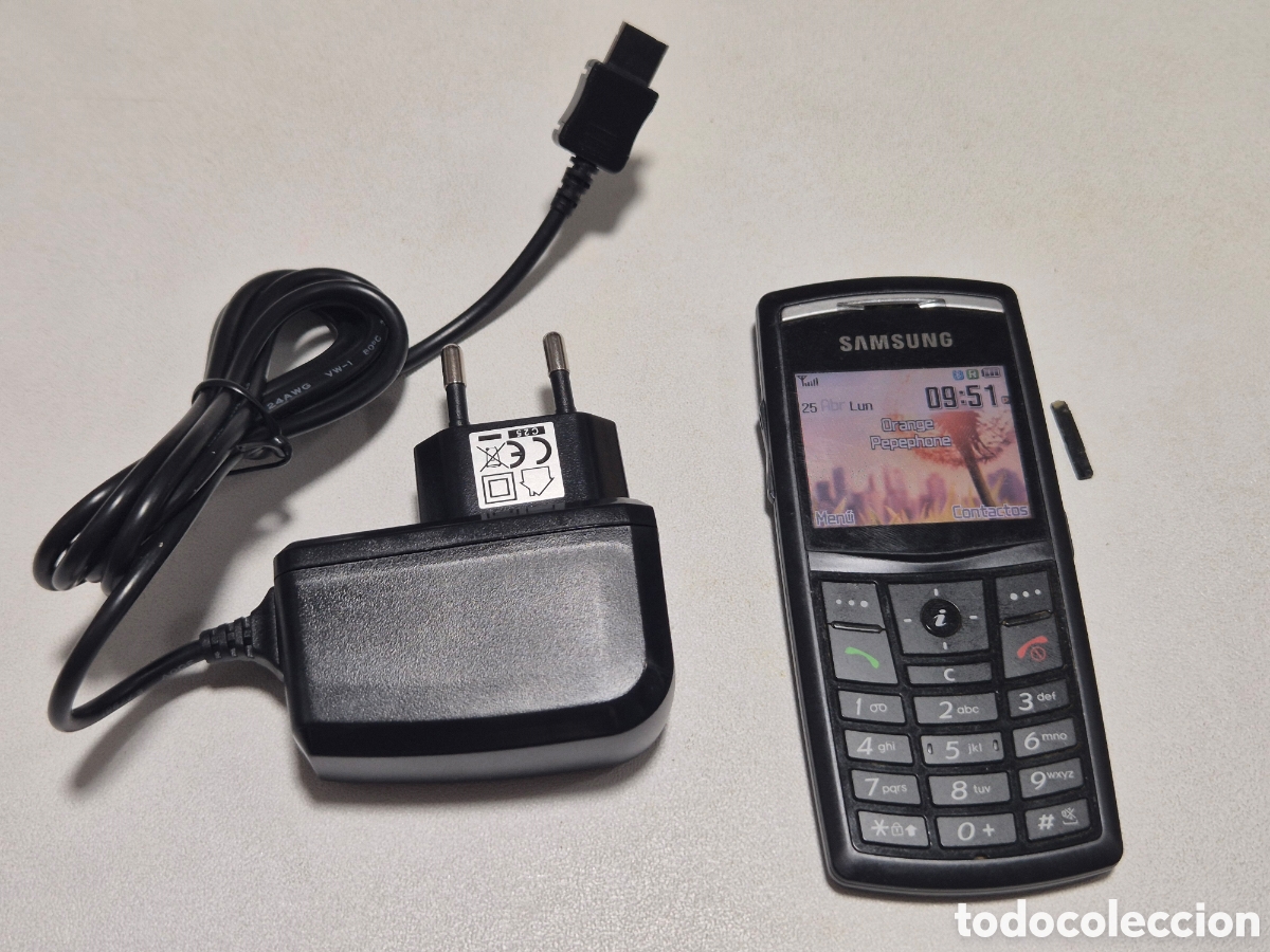 Segunda Mano: Tel&eacute;fono Samsung SGH-X820 negro (desbloqueado) .Funcionando