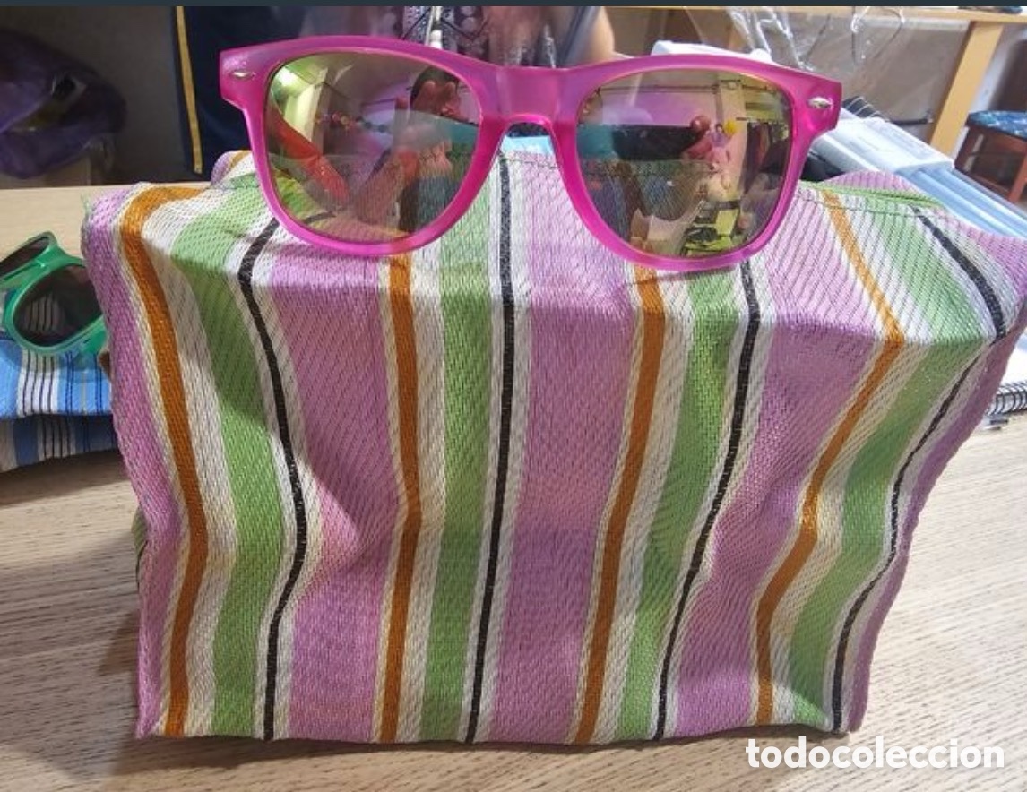 Segunda Mano: Conjunto de gafas y neceser playero