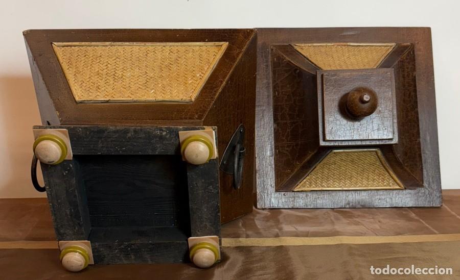 Segunda mano: Caja de Madera con Asas de Hierro - Foto 9