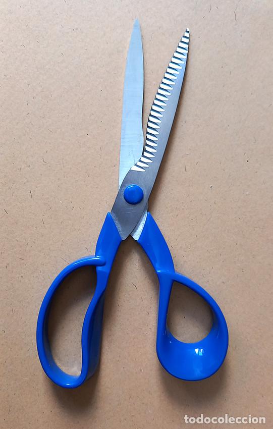 Segunda Mano: Tijera de cocina para zurdos Everest