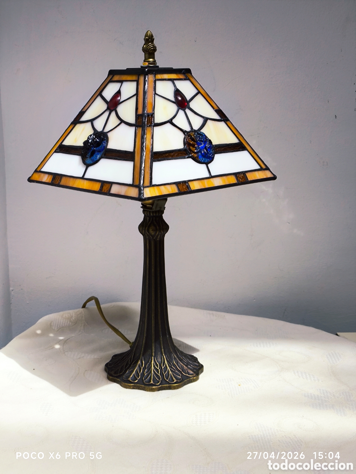 Segunda Mano: Lampara estilo Tiffany N&aacute;car y azul