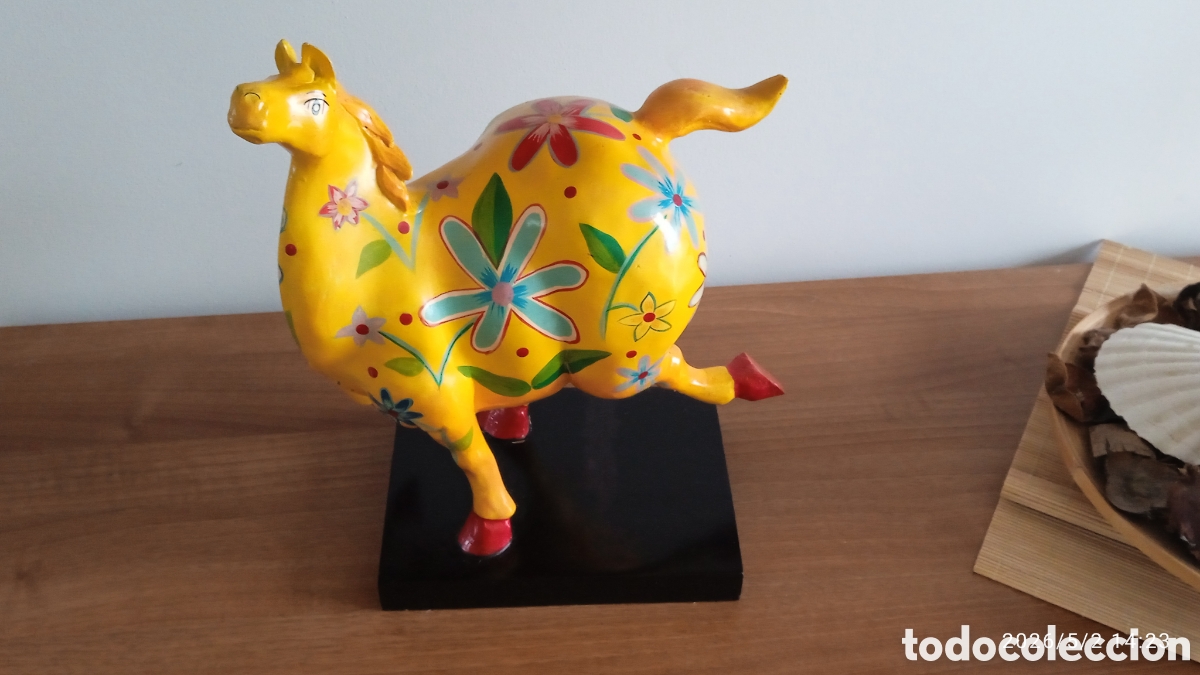 Segunda mano: FIGURA DE CABALLO DE COLORES - Foto 7