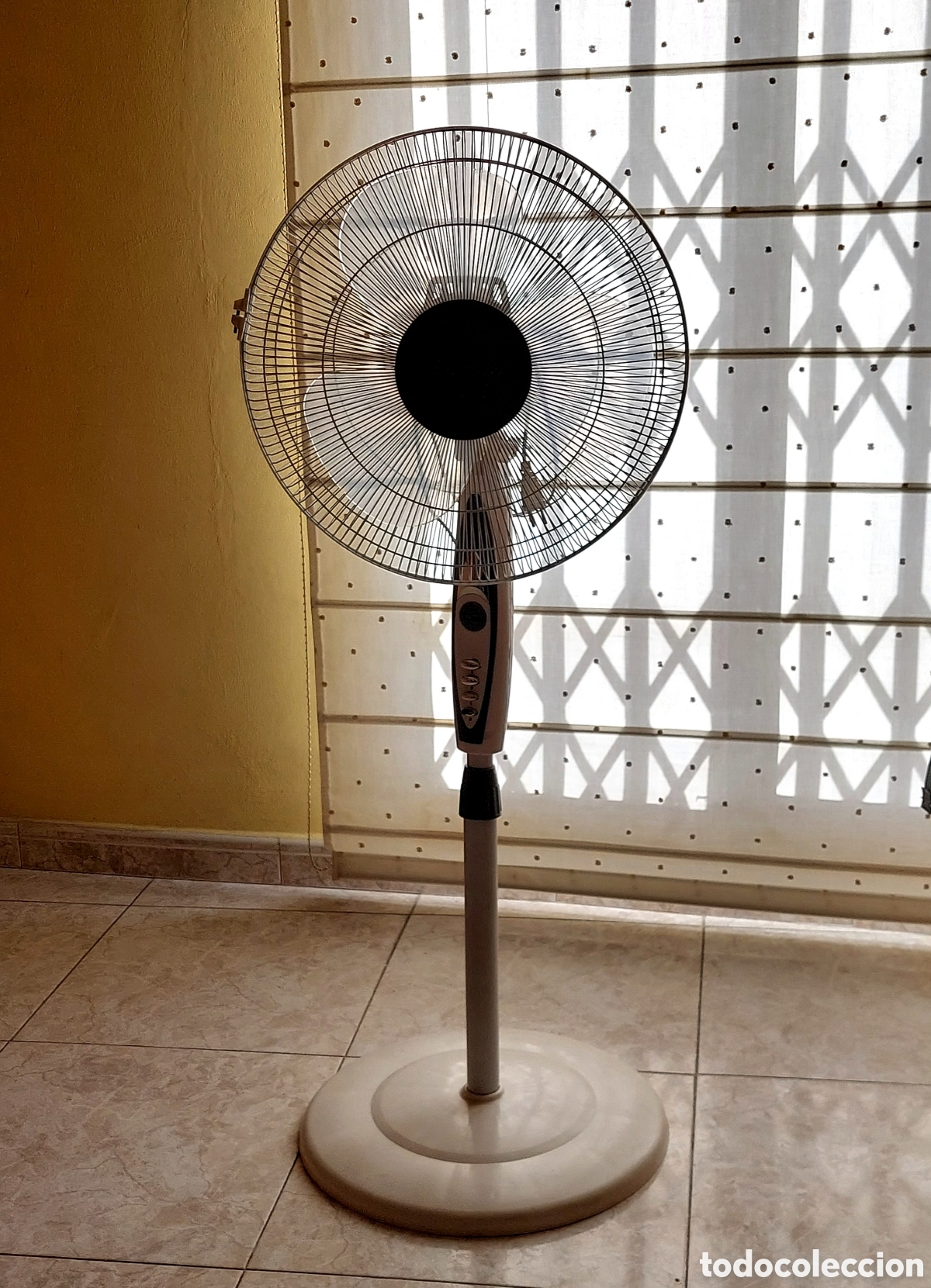 Segunda Mano: VENTILADOR DE PIE ORBEGOZO