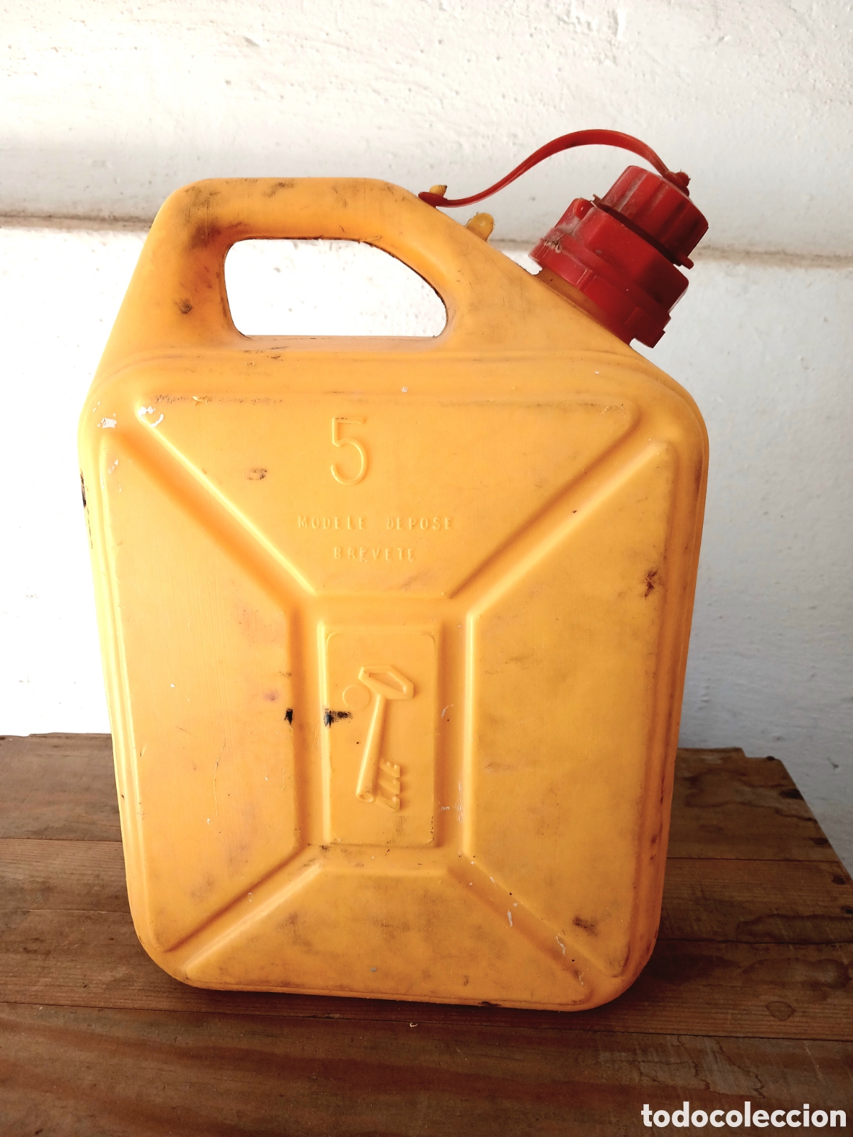 Segunda Mano: Bid&oacute;n de gasolina antiguo