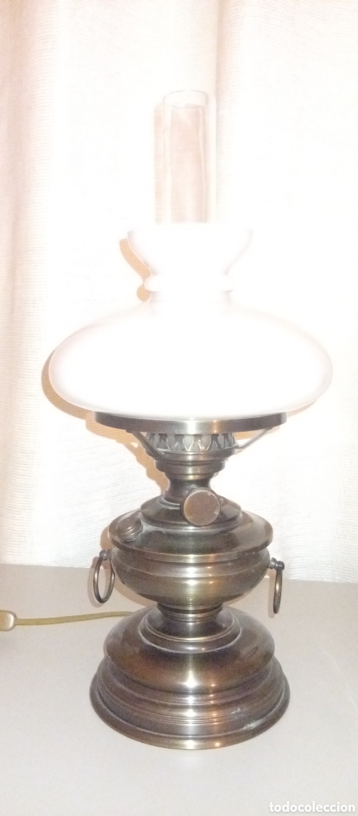 Segunda mano: Lampara estilo antiguo quinqu&eacute; - Foto 3