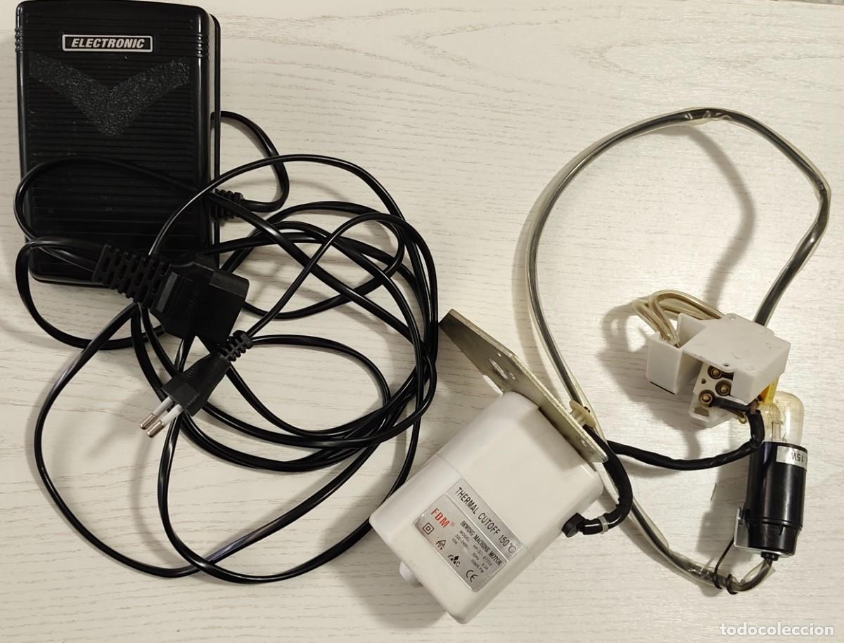 Segunda Mano: MOTOR PARA M&Aacute;QUINA DE COSER CON PEDAL, LUZ E INTERRUPTOR