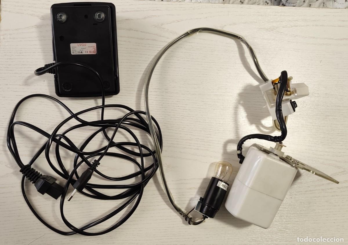 Segunda mano: MOTOR PARA M&Aacute;QUINA DE COSER CON PEDAL, LUZ E INTERRUPTOR - Foto 4