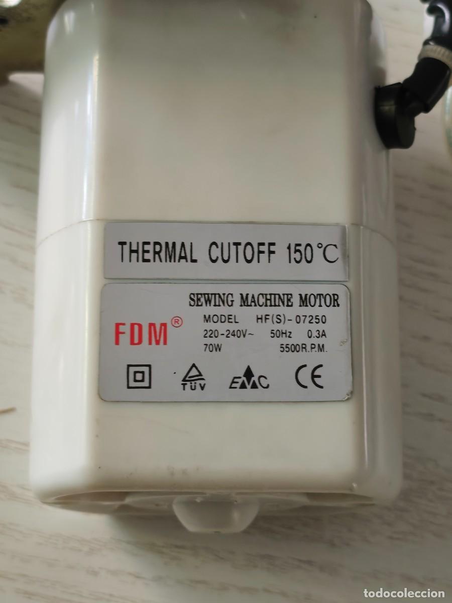Segunda mano: MOTOR PARA M&Aacute;QUINA DE COSER CON PEDAL, LUZ E INTERRUPTOR - Foto 5